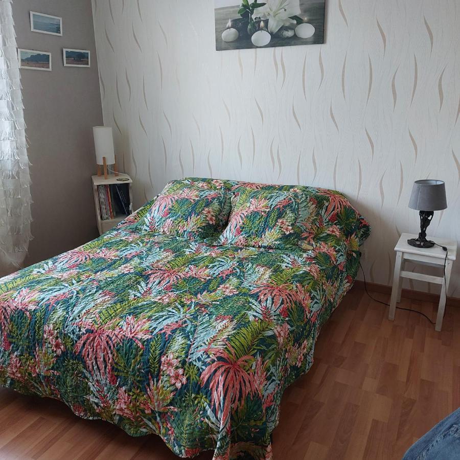 Tulipe24 Bed & Breakfast Savigne-l'Eveque Екстериор снимка